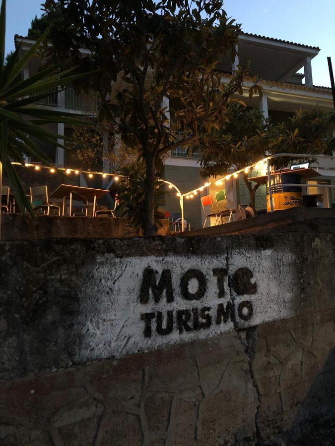 Mototurismo - Alla Scoperta Della Sardegna Sarroch Eksteriør bilde
